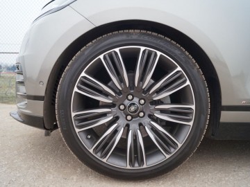 Land Rover Range Rover Velar HSE D300 R-Dynamic First Edition &ndash; I ładny, i mądry&hellip;