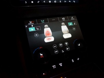 Land Rover Range Rover Velar HSE D300 R-Dynamic First Edition &ndash; I ładny, i mądry&hellip;