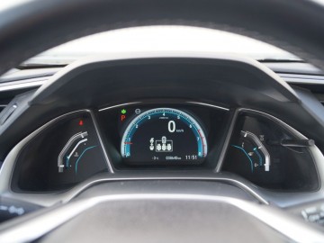Honda Civic 4d 1,5 VTEC Turbo 180KM &ndash; sedan nieoczywisty
