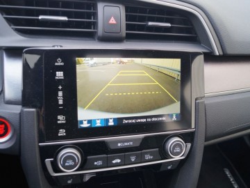 Honda Civic 4d 1,5 VTEC Turbo 180KM &ndash; sedan nieoczywisty