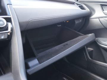 Honda Civic 4d 1,5 VTEC Turbo 180KM &ndash; sedan nieoczywisty