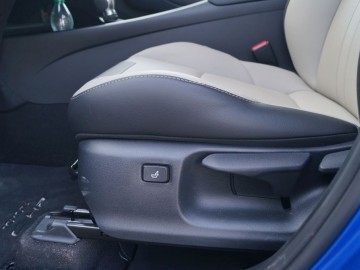 Toyota C-HR 1,8 Hybrid E-CVT 122 KM - Ekstrawagancka