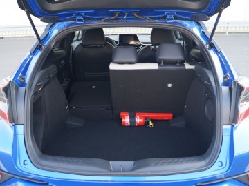 Toyota C-HR 1,8 Hybrid E-CVT 122 KM - Ekstrawagancka