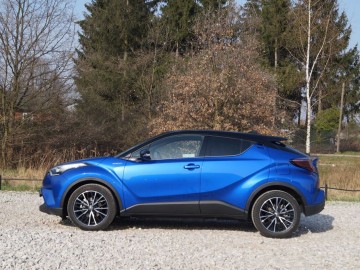 Toyota C-HR 1,8 Hybrid E-CVT 122 KM - Ekstrawagancka