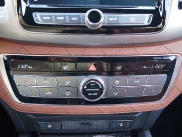 SsangYong Rexton G4 2.2 Diesel 7AT 4WD Sapphire &ndash; Zaskakująca metamorfoza