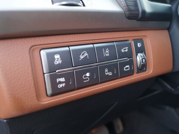 SsangYong Rexton G4 2.2 Diesel 7AT 4WD Sapphire &ndash; Zaskakująca metamorfoza