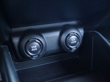 Suzuki Swift 1.0 BoosterJet SHVC 111 KM &ndash; Lepsza strona hybrydy