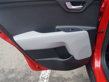 Kia Stonic 1,4 100 KM  XL 6 MT &ndash; Nie zaskoczy. Nie rozczaruje