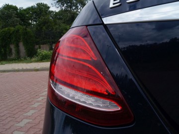 Mercedes Benz E350e Plug-In Hybrid &ndash; Hybrydowe rozwiązanie