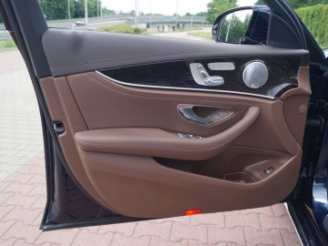 Mercedes Benz E350e Plug-In Hybrid &ndash; Hybrydowe rozwiązanie