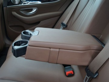 Mercedes Benz E350e Plug-In Hybrid &ndash; Hybrydowe rozwiązanie