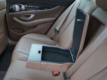 Mercedes Benz E350e Plug-In Hybrid &ndash; Hybrydowe rozwiązanie