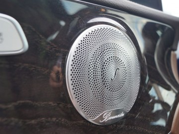 Mercedes Benz E350e Plug-In Hybrid &ndash; Hybrydowe rozwiązanie