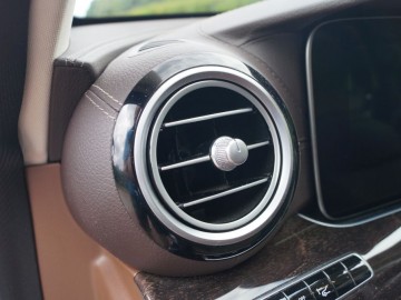 Mercedes Benz E350e Plug-In Hybrid &ndash; Hybrydowe rozwiązanie