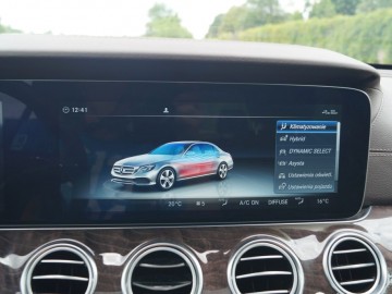 Mercedes Benz E350e Plug-In Hybrid &ndash; Hybrydowe rozwiązanie