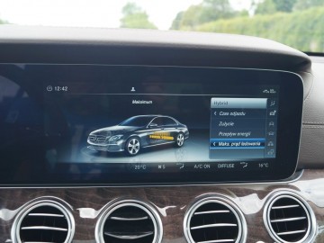 Mercedes Benz E350e Plug-In Hybrid &ndash; Hybrydowe rozwiązanie