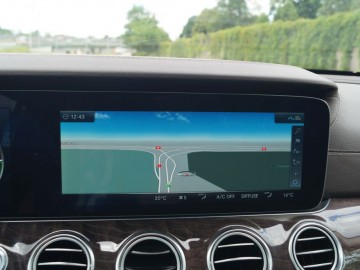 Mercedes Benz E350e Plug-In Hybrid &ndash; Hybrydowe rozwiązanie