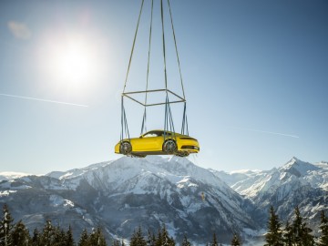 Nowe Porsche 911 w Alpach