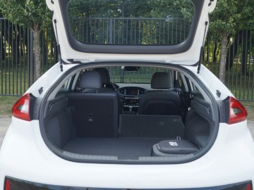 Hyundai IONIQ Hybrid Plug-in 1,6 GDI 6DCT &ndash; Hybrydowa przyszłość