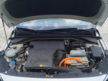 Hyundai IONIQ Hybrid Plug-in 1,6 GDI 6DCT &ndash; Hybrydowa przyszłość