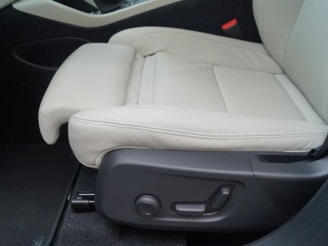 Volvo XC40 Momentum T3 FWD - Szwedzka oryginalność