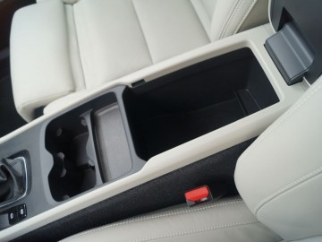 Volvo XC40 Momentum T3 FWD - Szwedzka oryginalność