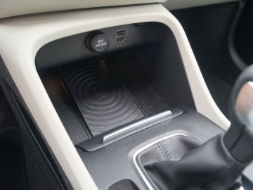 Volvo XC40 Momentum T3 FWD - Szwedzka oryginalność