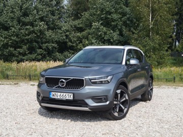 Volvo XC40 Momentum T3 FWD - Szwedzka oryginalność