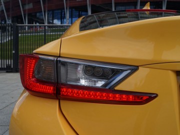 Lexus RC 300h F-Sport - Sportowy, ale nieco inaczej