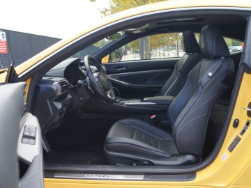 Lexus RC 300h F-Sport - Sportowy, ale nieco inaczej