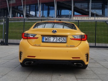 Lexus RC 300h F-Sport - Sportowy, ale nieco inaczej