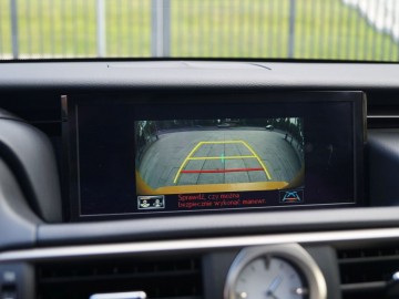 Lexus RC 300h F-Sport - Sportowy, ale nieco inaczej