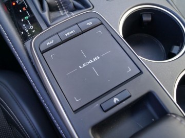 Lexus RC 300h F-Sport - Sportowy, ale nieco inaczej