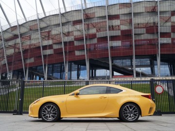 Lexus RC 300h F-Sport - Sportowy, ale nieco inaczej