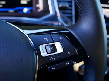 Volkswagen T-Roc 2,0 TSI DSG 4Motion 190 KM &ndash; Uzupełnienie gamy