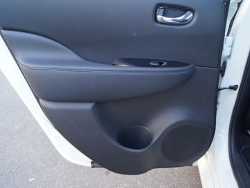 Nissan Leaf II Tekna &ndash; Na bateryjce