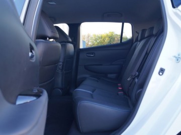 Nissan Leaf II Tekna &ndash; Na bateryjce