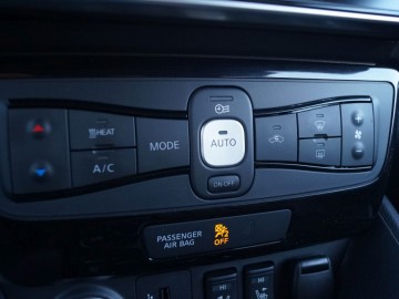 Nissan Leaf II Tekna &ndash; Na bateryjce
