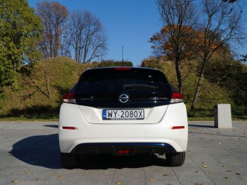 Nissan Leaf II Tekna &ndash; Na bateryjce