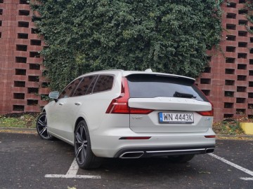 Volvo V60 D4 2,0 Inscription 190 KM &ndash; Kochajmy diesle, tak szybko odchodzą&hellip;