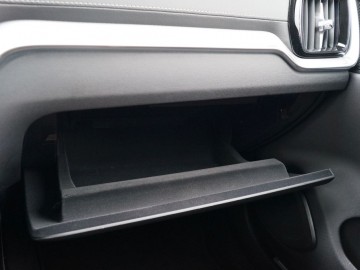 Volvo V60 D4 2,0 Inscription 190 KM &ndash; Kochajmy diesle, tak szybko odchodzą&hellip;