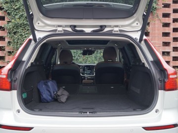 Volvo V60 D4 2,0 Inscription 190 KM &ndash; Kochajmy diesle, tak szybko odchodzą&hellip;