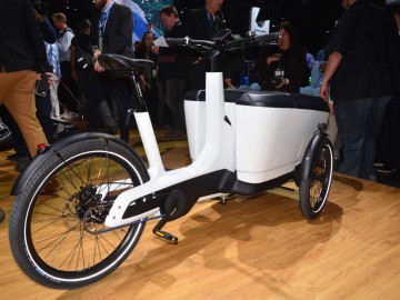 VW w Genewie - Amarok, Bulli i Cargo e-Bike