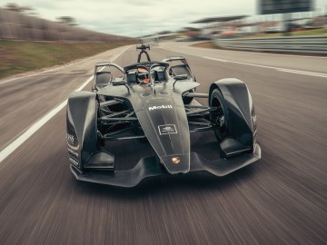 Pierwsze testy elektrycznego bolidu Porsche