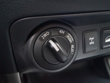 Nissan Navara IV Double Cab 6MT 2.3 DCi 190KM &ndash; Pracuś