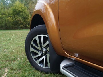 Nissan Navara IV Double Cab 6MT 2.3 DCi 190KM &ndash; Pracuś