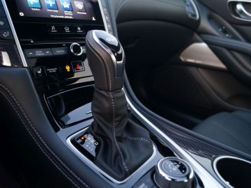 Infiniti Q60 S 3,0 T 405 KM DCT7 &ndash; Gdy design auta jest sztuką