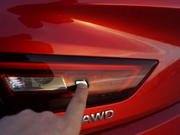 Infiniti Q60 S 3,0 T 405 KM DCT7 &ndash; Gdy design auta jest sztuką
