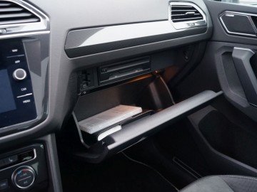 VW Tiguan Allspace 2,0 TDI BlueMotion R-Line DSG - Piwo i wurst