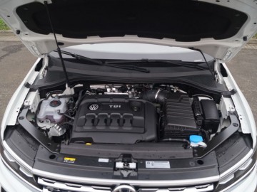 VW Tiguan Allspace 2,0 TDI BlueMotion R-Line DSG - Piwo i wurst